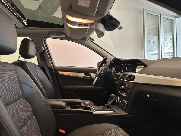Mercedes-benz Clase C 1.8 C200 Avantgarde B.efficiency At - Imagen 17