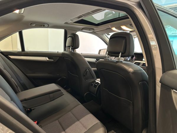 Mercedes-benz Clase C 1.8 C200 Avantgarde B.efficiency At - Imagen 19