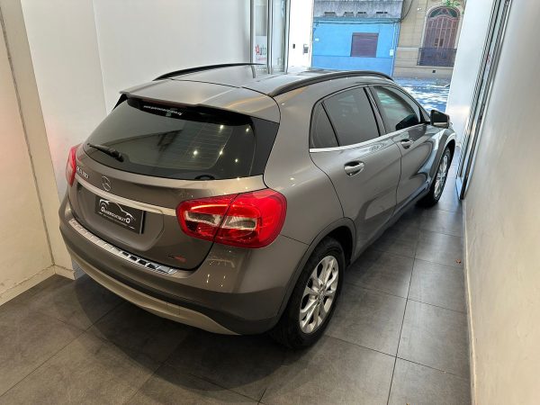 Mercedes Benz Gla180 - Imagen 12