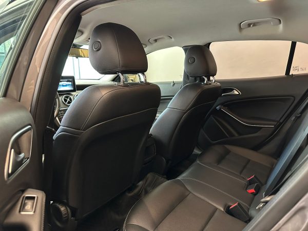 Mercedes Benz Gla180 - Imagen 17