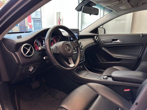 Mercedes Benz Gla180 - Imagen 13