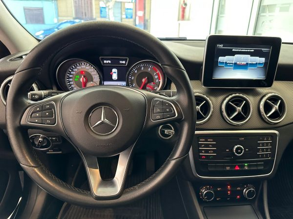 Mercedes Benz Gla180 - Imagen 14