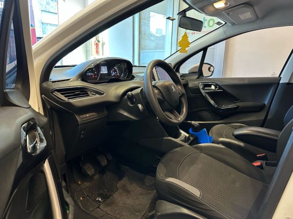 Peugeot 208 1.2 Active 5p - Imagen 13