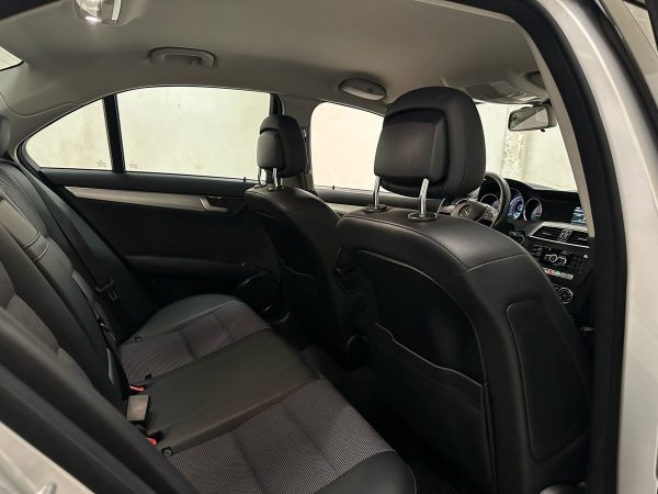 Mercedes Benz C180 Avantgarde Blueefficiency At - Imagen 17