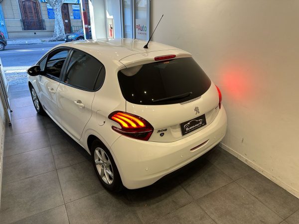 Peugeot 208 1.2 Active 5p - Imagen 10