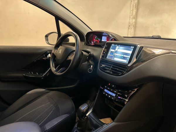 Peugeot 208 1.2 Active 5p - Imagen 12