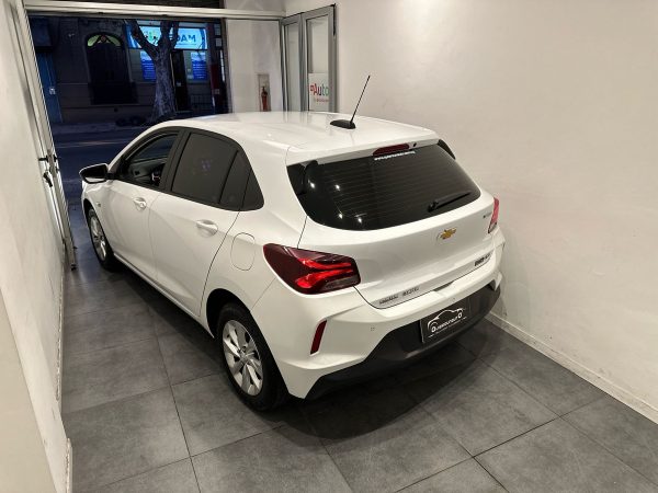 Chevrolet Onix 1.0t Hb Ltz - Imagen 10