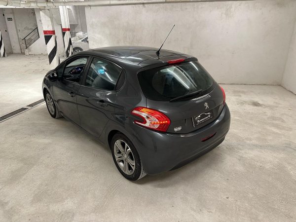 Peugeot 208 1.2 Active 5p - Imagen 9