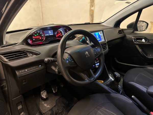 Peugeot 208 1.2 Active 5p - Imagen 11
