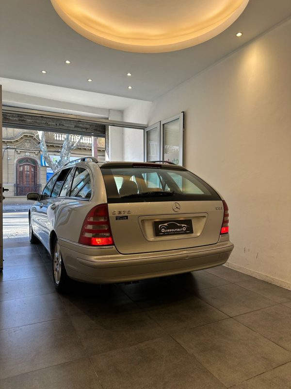 Mercedes Benz 2.7 C 270 Elegance Cdi At Rural - Imagen 22