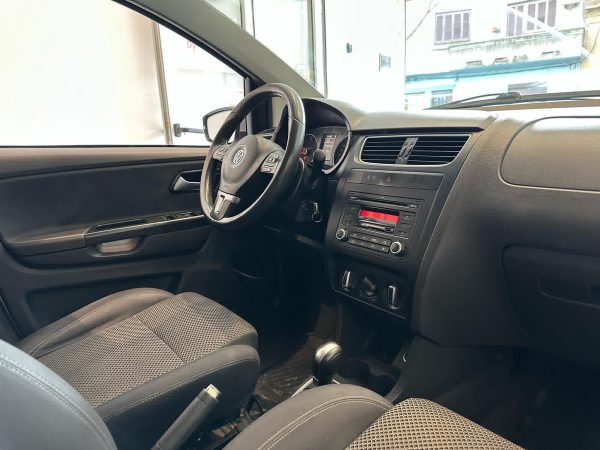 Volkswagen Suran 1.6 Imotion Highline 11c - Imagen 15