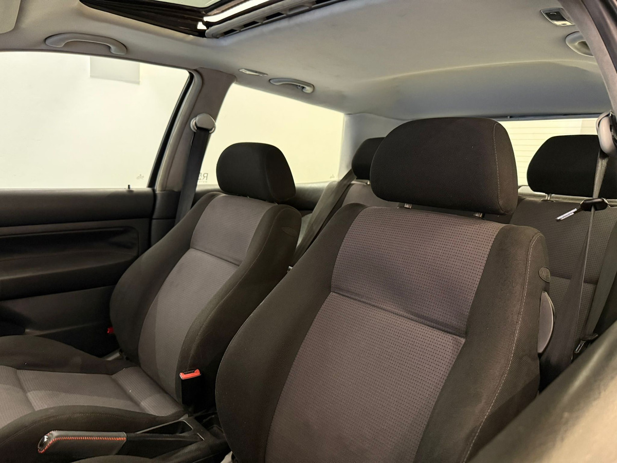 Volkswagen Golf Wolfburg Edition (mk4) - Imagen 14