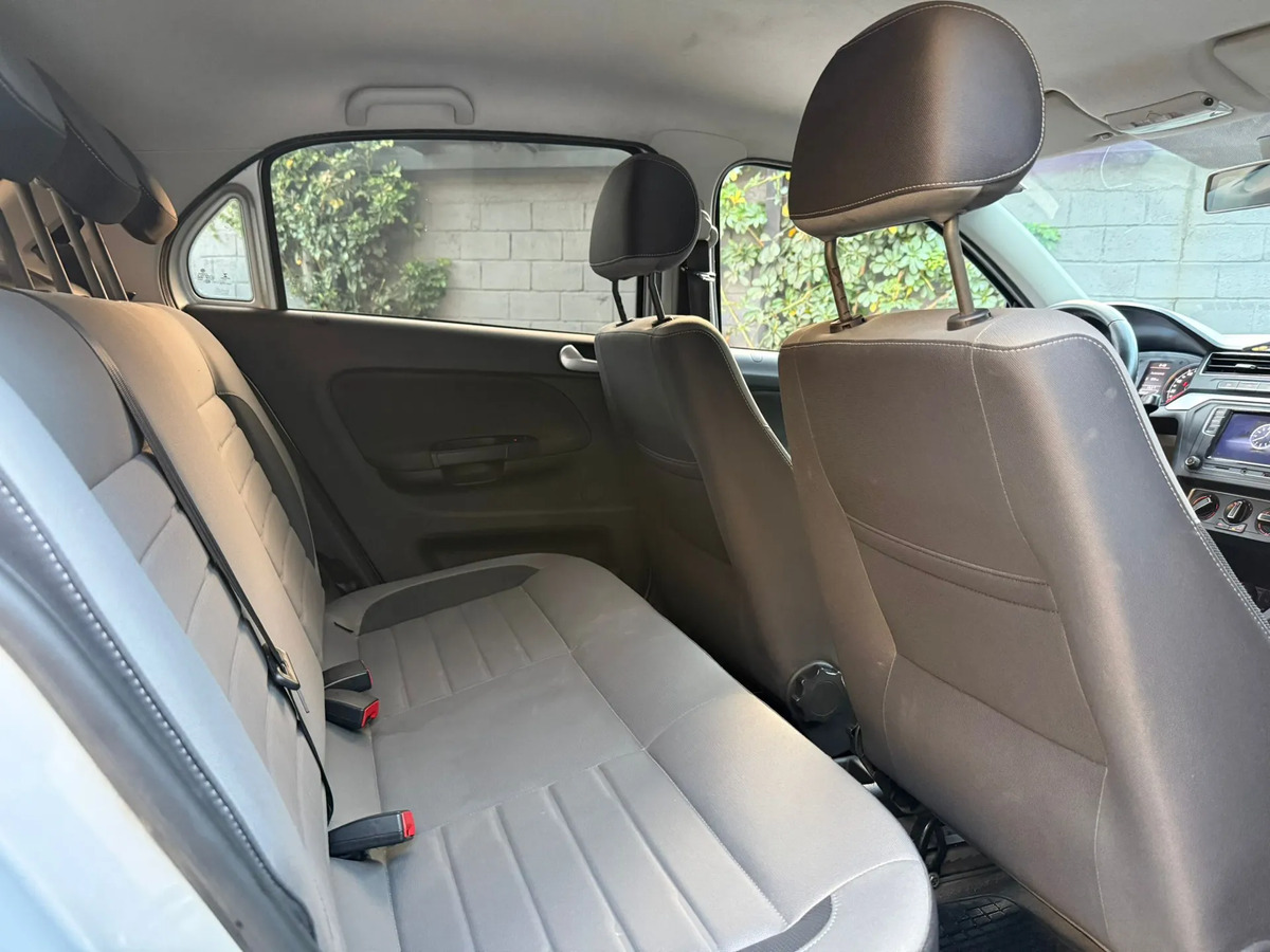 Volkswagen Gol 1.6 Highline - Imagen 17