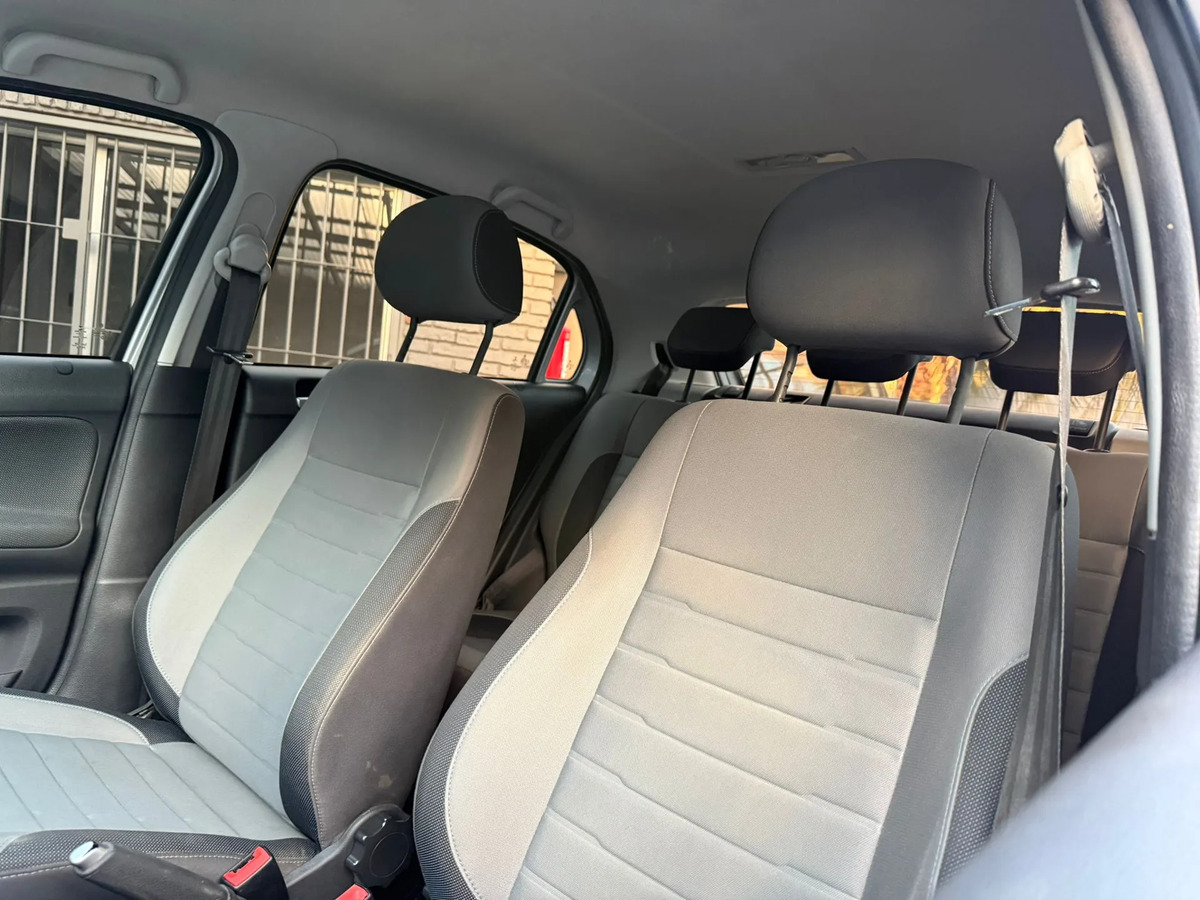 Volkswagen Gol 1.6 Highline - Imagen 14