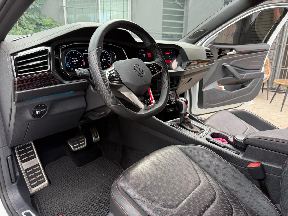 Volkswagen Vento 2.0 Tsi Gli 211cv App Connect + Nav - Imagen 14