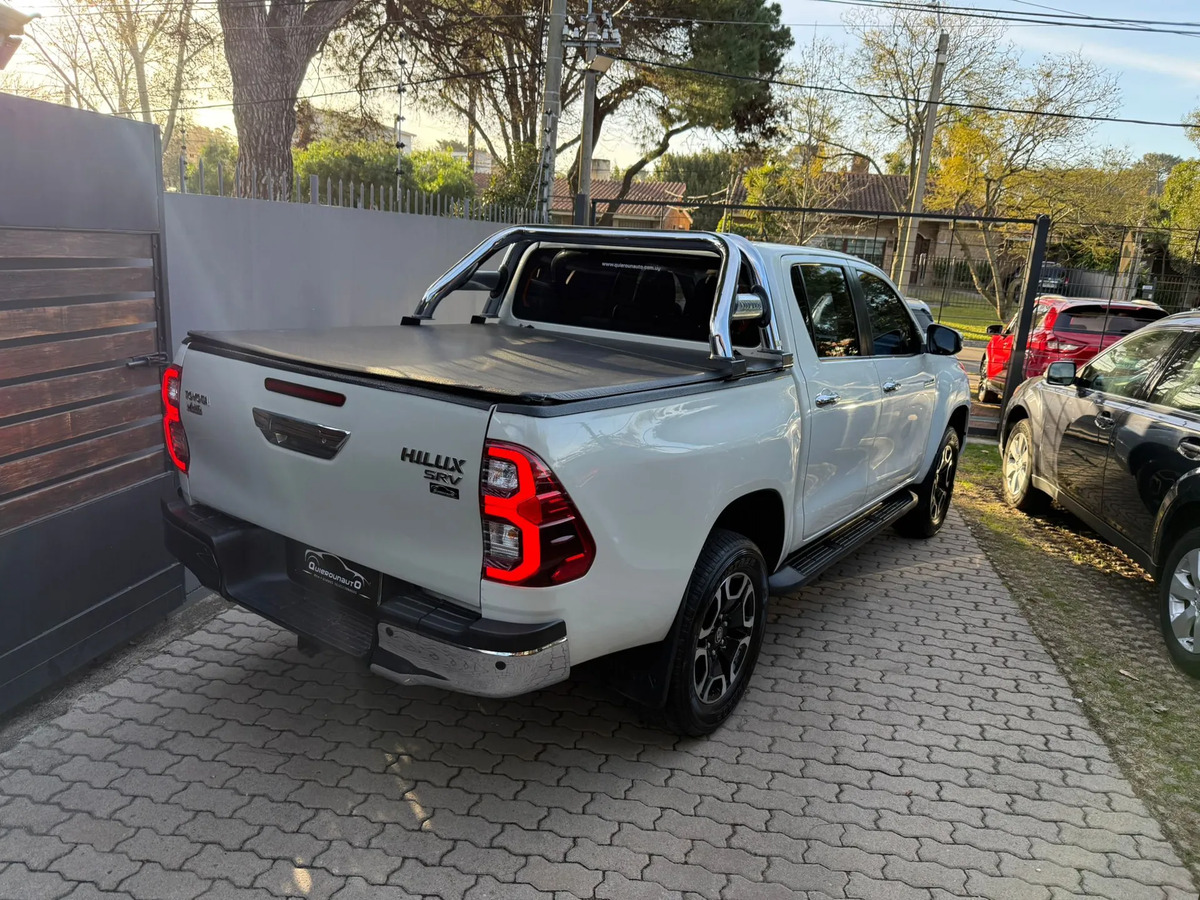 Toyota Hilux 2.8 Tdi Cd Srv Plus 4x4 At Tss - Imagen 12