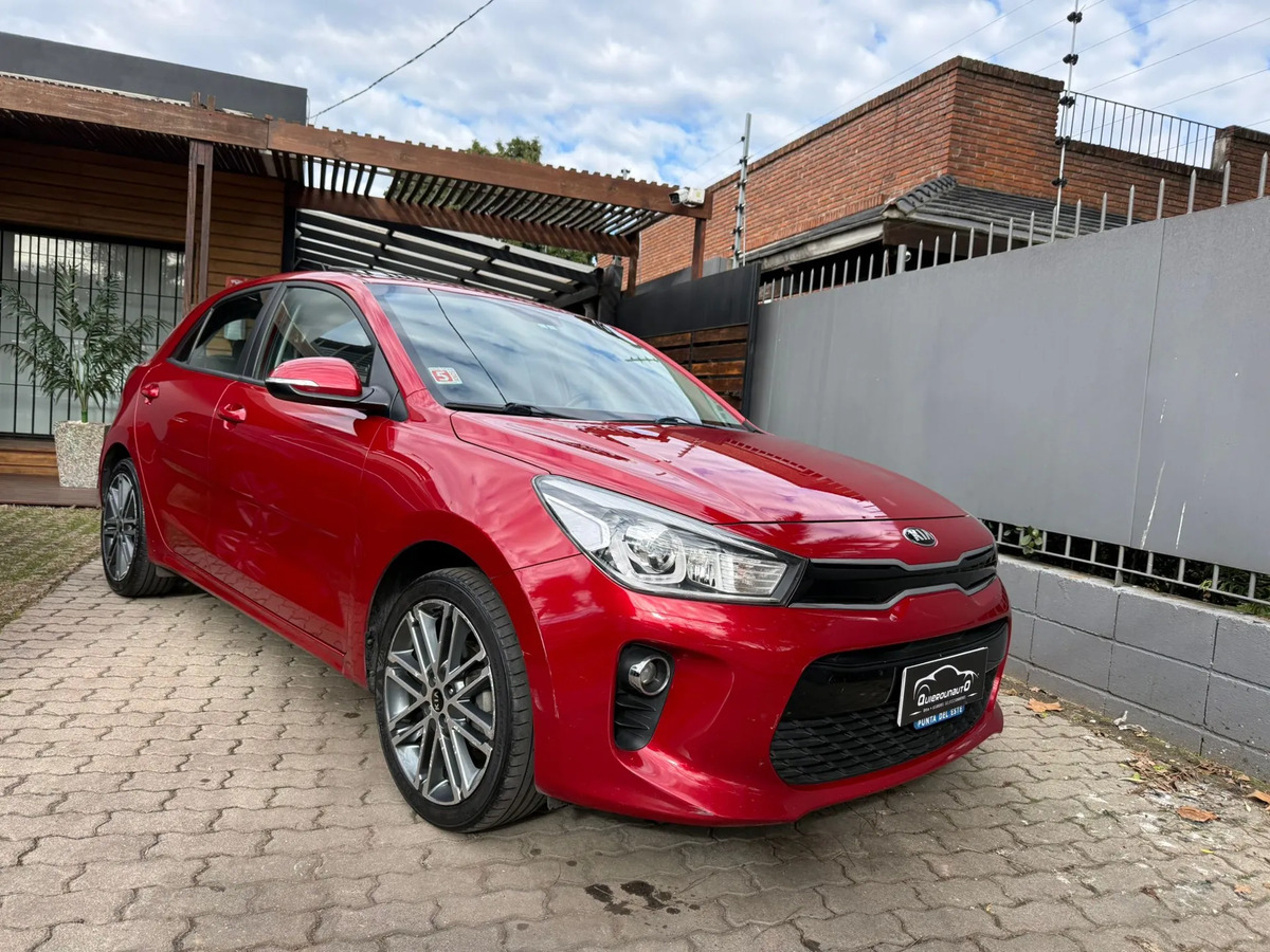 Kia Rio 1.4 Ex Plus 4p - Imagen 3