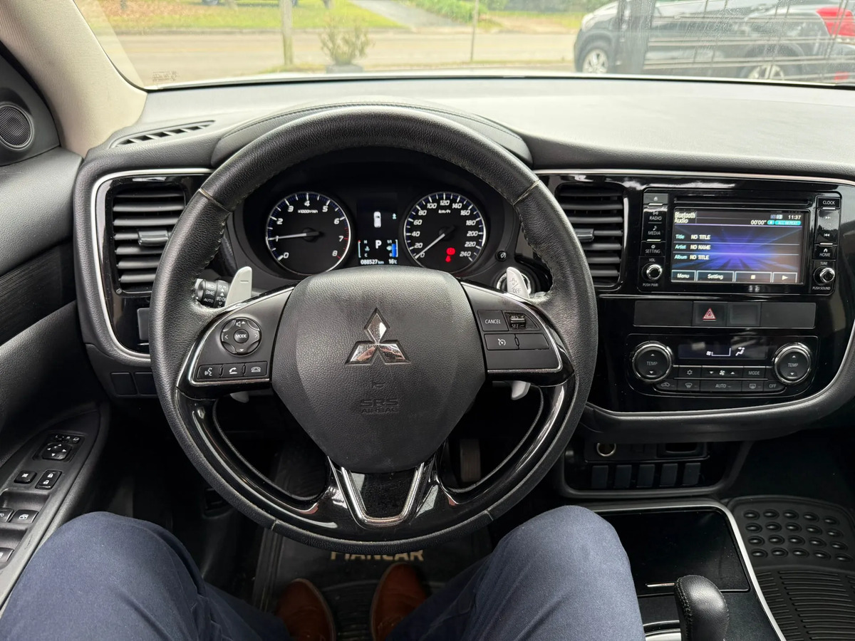 Mitsubishi Outlander 2.0 Gls At - Imagen 14