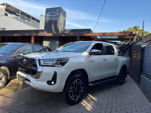 Toyota Hilux 2.8 Tdi Cd Srv Plus 4x4 At Tss
