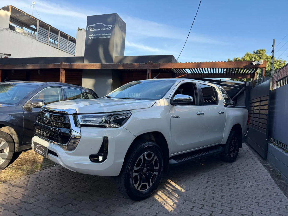 Toyota Hilux 2.8 Tdi Cd Srv Plus 4x4 At Tss