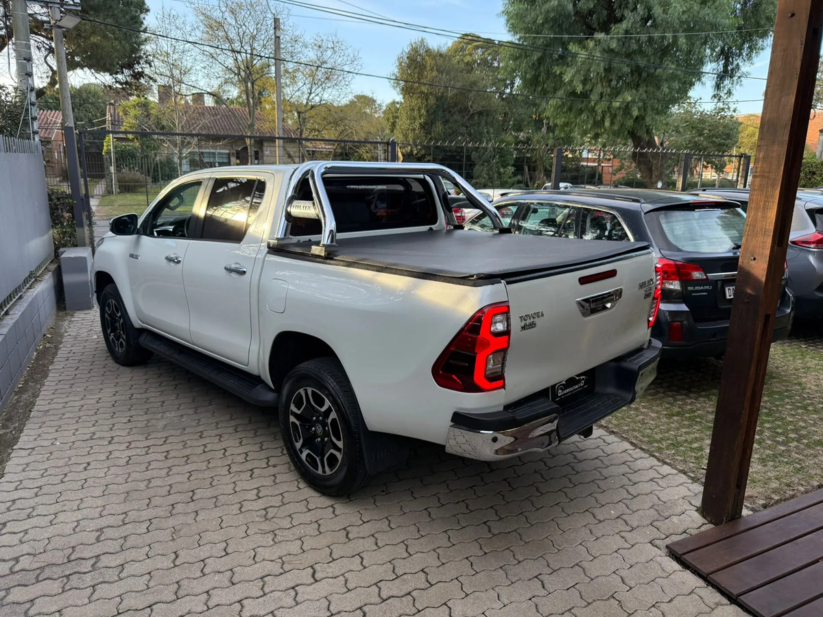 Toyota Hilux 2.8 Tdi Cd Srv Plus 4x4 At Tss - Imagen 10