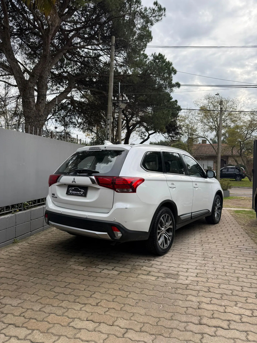 Mitsubishi Outlander 2.0 Gls At - Imagen 23