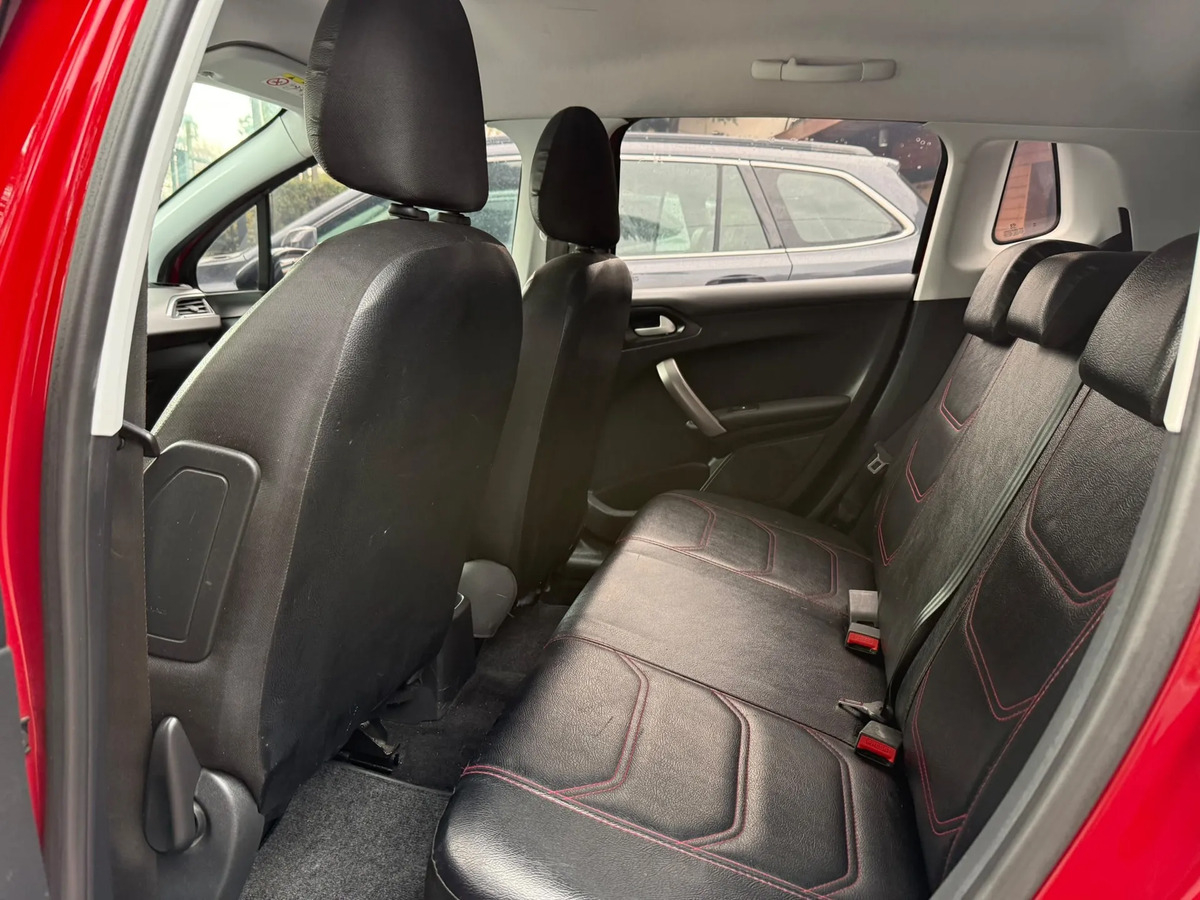 Peugeot 2008 Allure 1.6 16v Bi-tono - En Garantía - Imagen 17