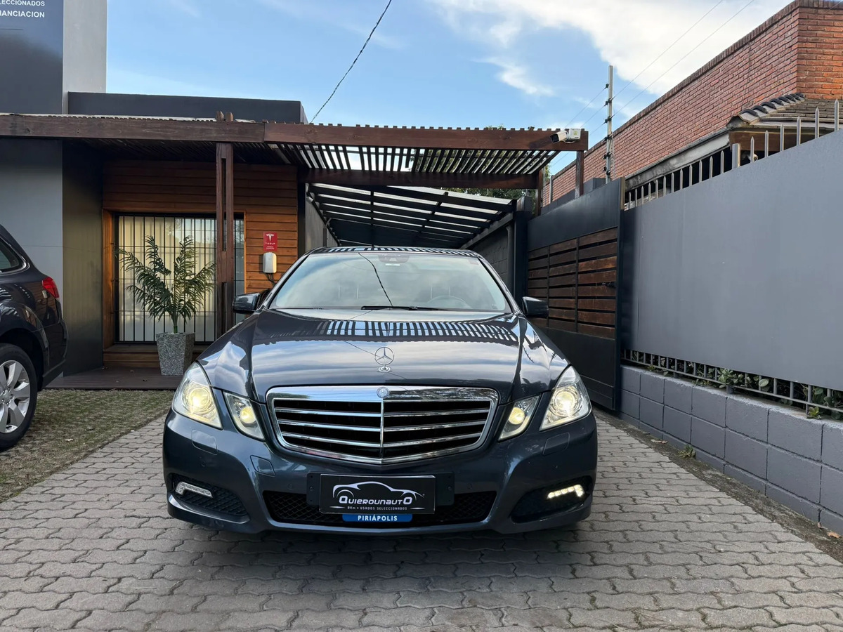 Mercedes Benz 3.0 E300 V6 231hp Avantgarde A/t - Imagen 2