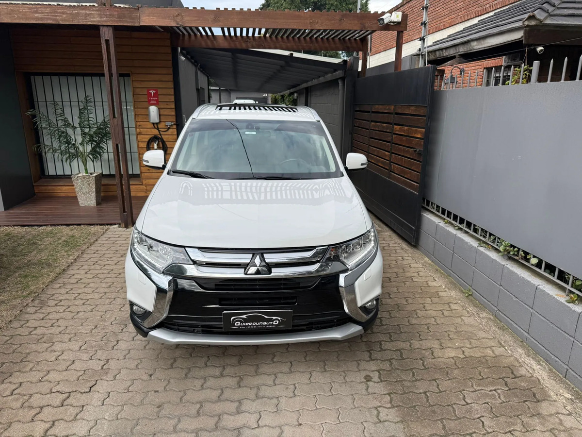 Mitsubishi Outlander 2.0 Gls At - Imagen 8