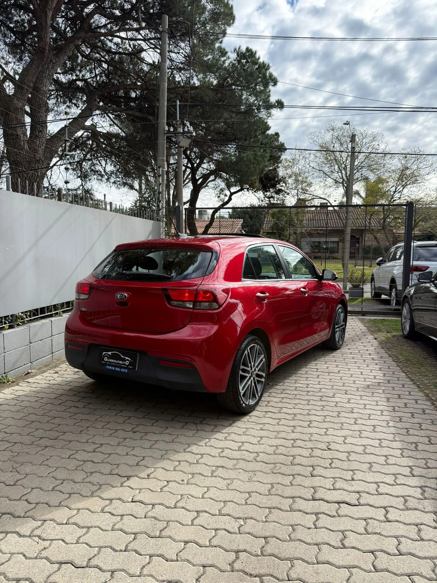 Kia Rio 1.4 Ex Plus 4p - Imagen 24