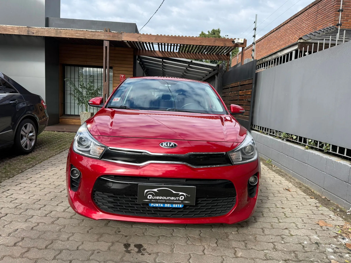 Kia Rio 1.4 Ex Plus 4p - Imagen 2