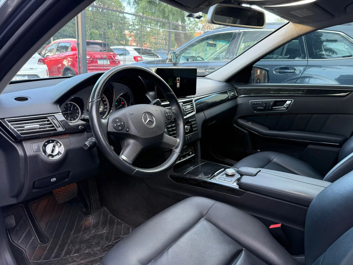 Mercedes Benz 3.0 E300 V6 231hp Avantgarde A/t - Imagen 13