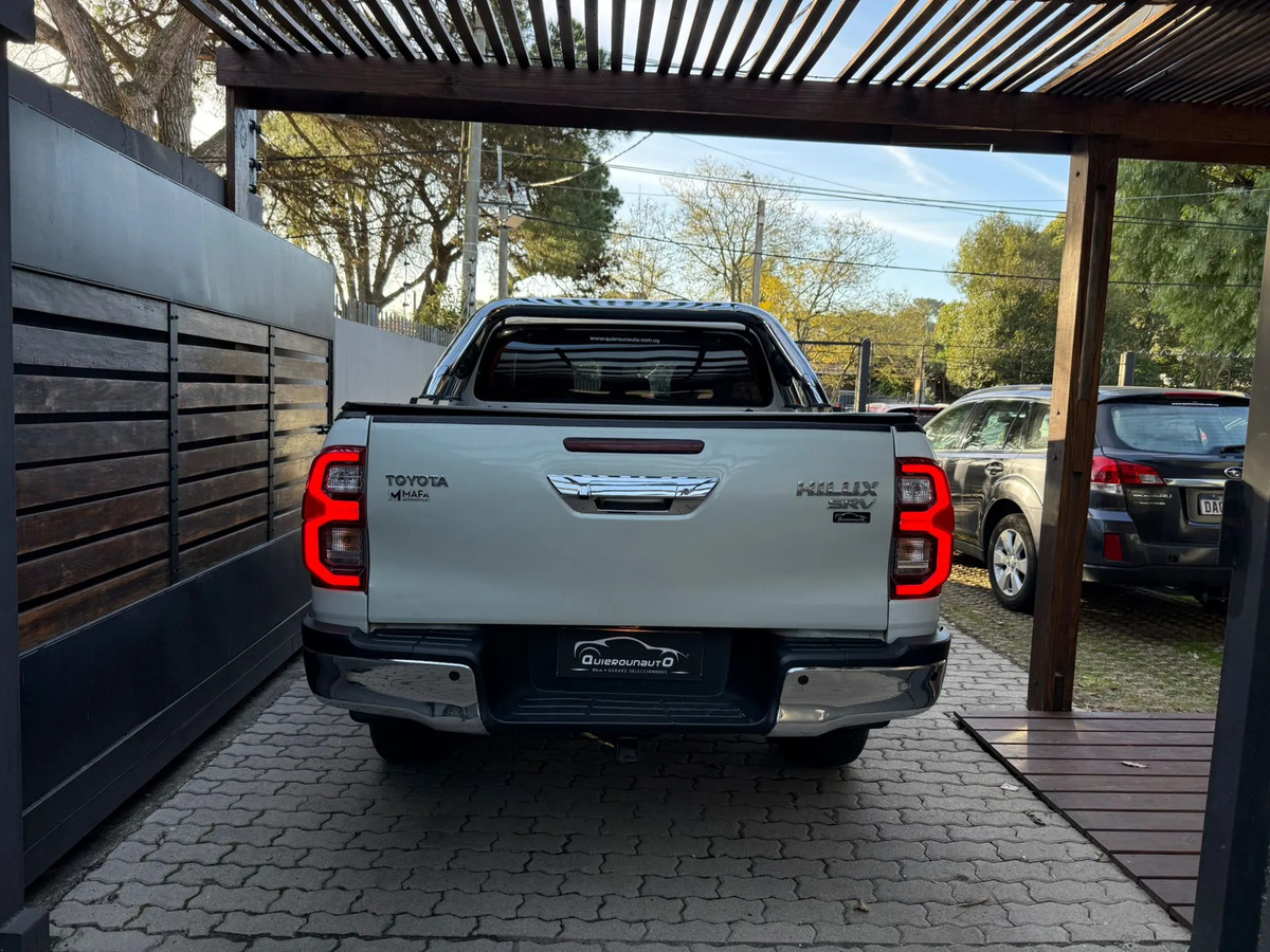 Toyota Hilux 2.8 Tdi Cd Srv Plus 4x4 At Tss - Imagen 5