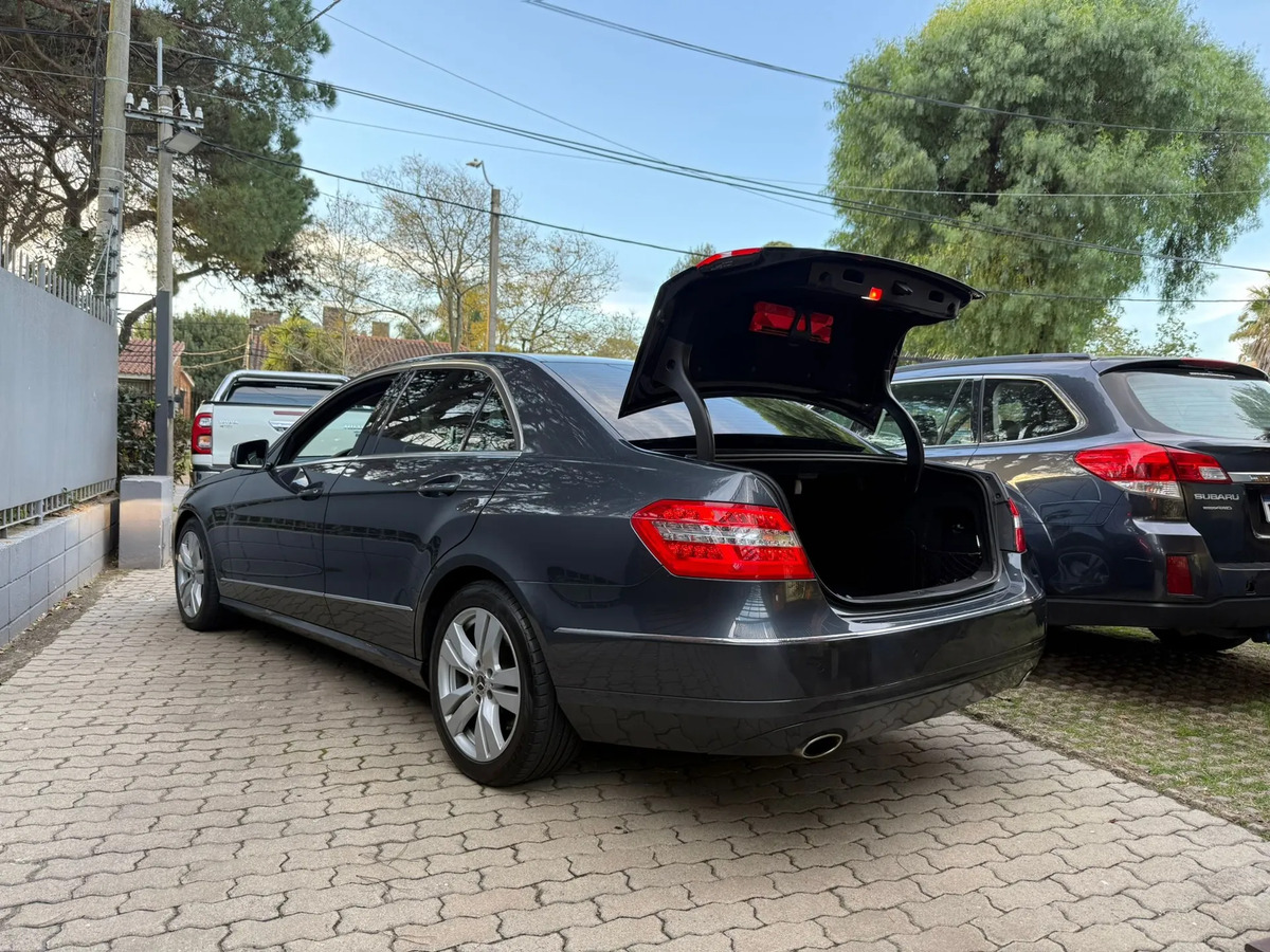 Mercedes Benz 3.0 E300 V6 231hp Avantgarde A/t - Imagen 22