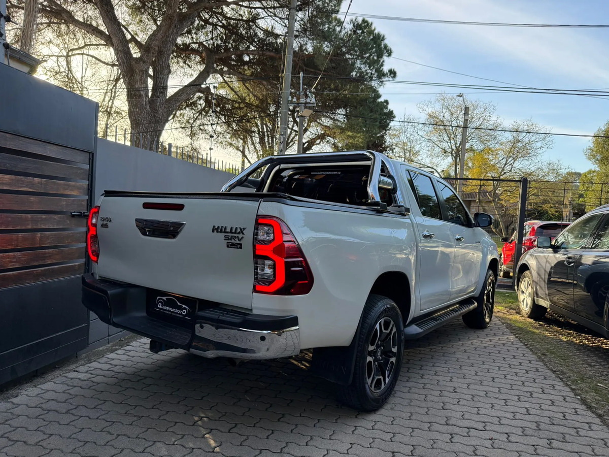Toyota Hilux 2.8 Tdi Cd Srv Plus 4x4 At Tss - Imagen 6