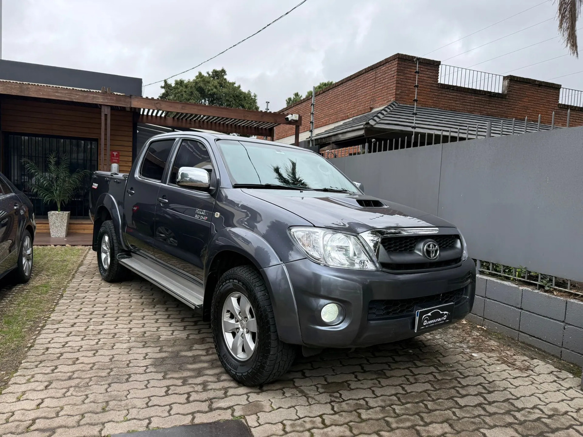 Toyota Hilux Srv 3.0 D-4d Turbo Diesel 4x2 - Imagen 3