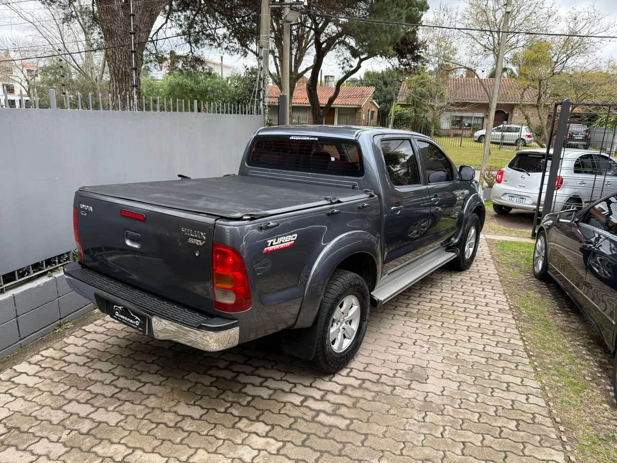 Toyota Hilux Srv 3.0 D-4d Turbo Diesel 4x2 - Imagen 12