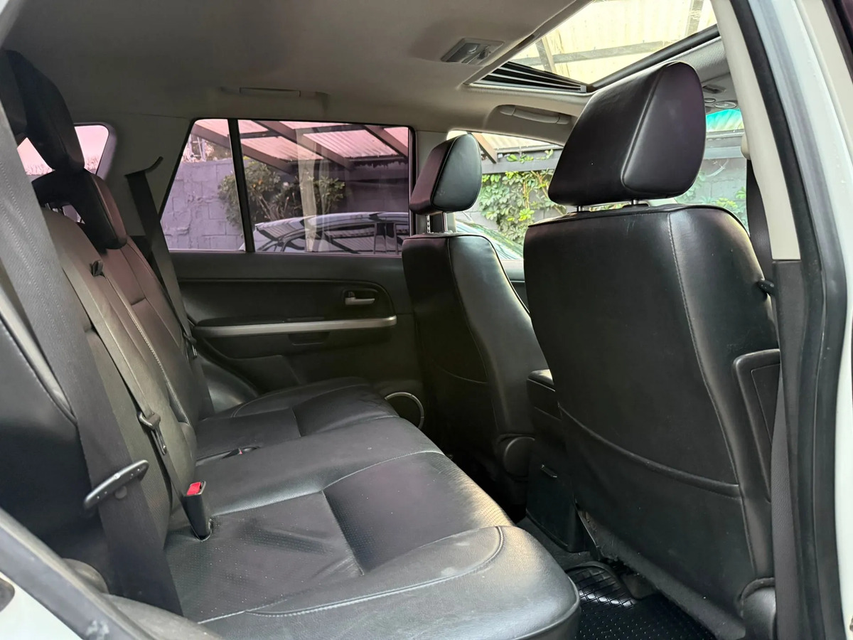 Suzuki Grand Vitara 2.4 4x4 C/techo Solar Y Butacas En Cuero - Imagen 18