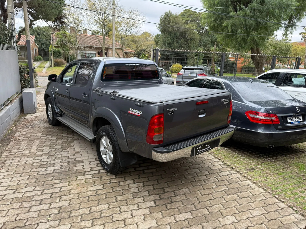 Toyota Hilux Srv 3.0 D-4d Turbo Diesel 4x2 - Imagen 10