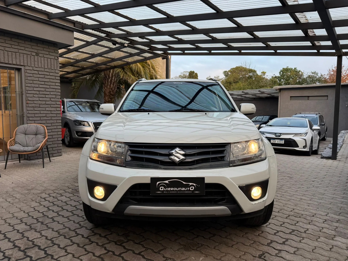 Suzuki Grand Vitara 2.4 4x4 C/techo Solar Y Butacas En Cuero - Imagen 2