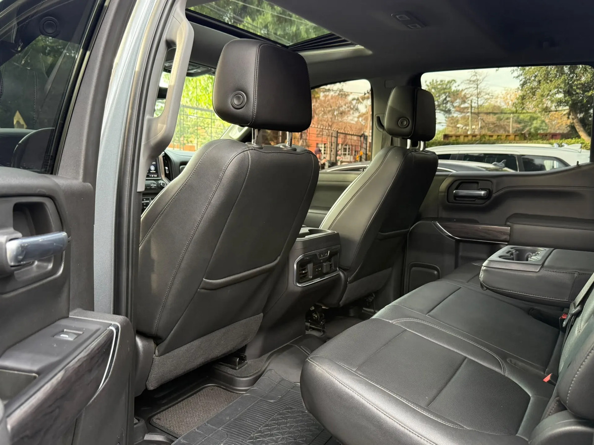 Chevrolet Silverado 3.0 L6 1500 Crew Cab Ltz 277cv - Imagen 18