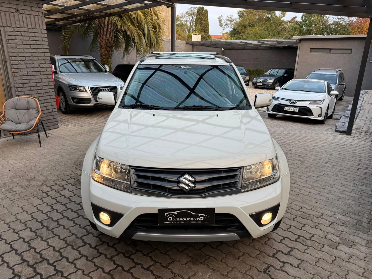 Suzuki Grand Vitara 2.4 4x4 C/techo Solar Y Butacas En Cuero - Imagen 8