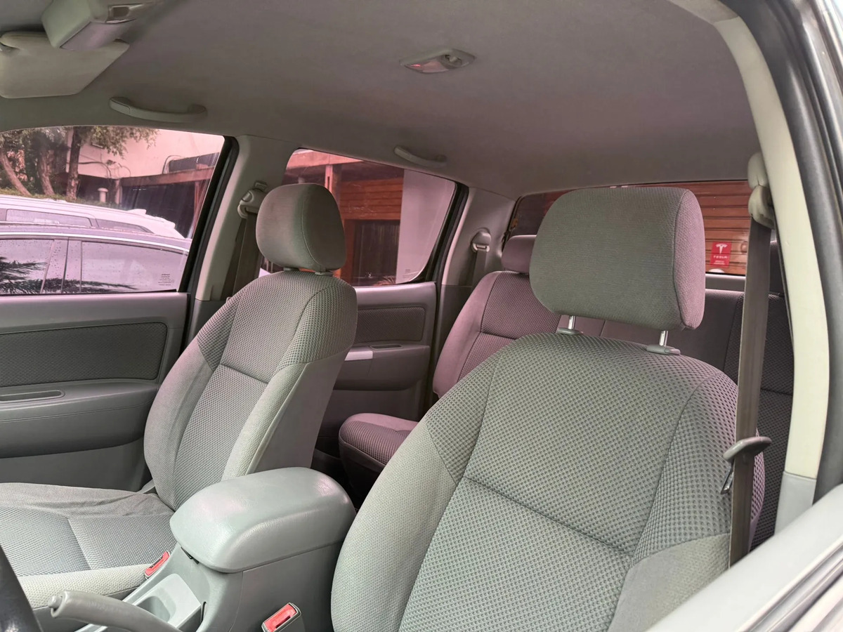 Toyota Hilux Srv 3.0 D-4d Turbo Diesel 4x2 - Imagen 16