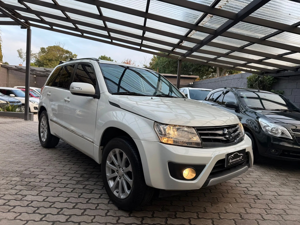 Suzuki Grand Vitara 2.4 4x4 C/techo Solar Y Butacas En Cuero - Imagen 3