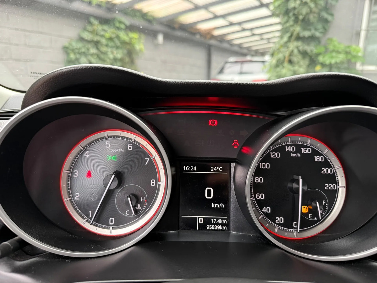 Suzuki Swift 1.2 Hybrid Dualjet Shvs Gls Mt - Imagen 13