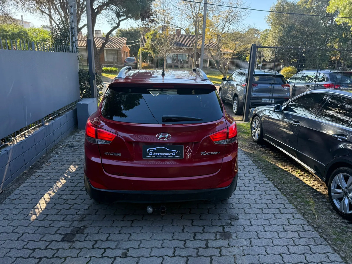 Hyundai Tucson 2.0 Gl 6at 2wd - Imagen 11
