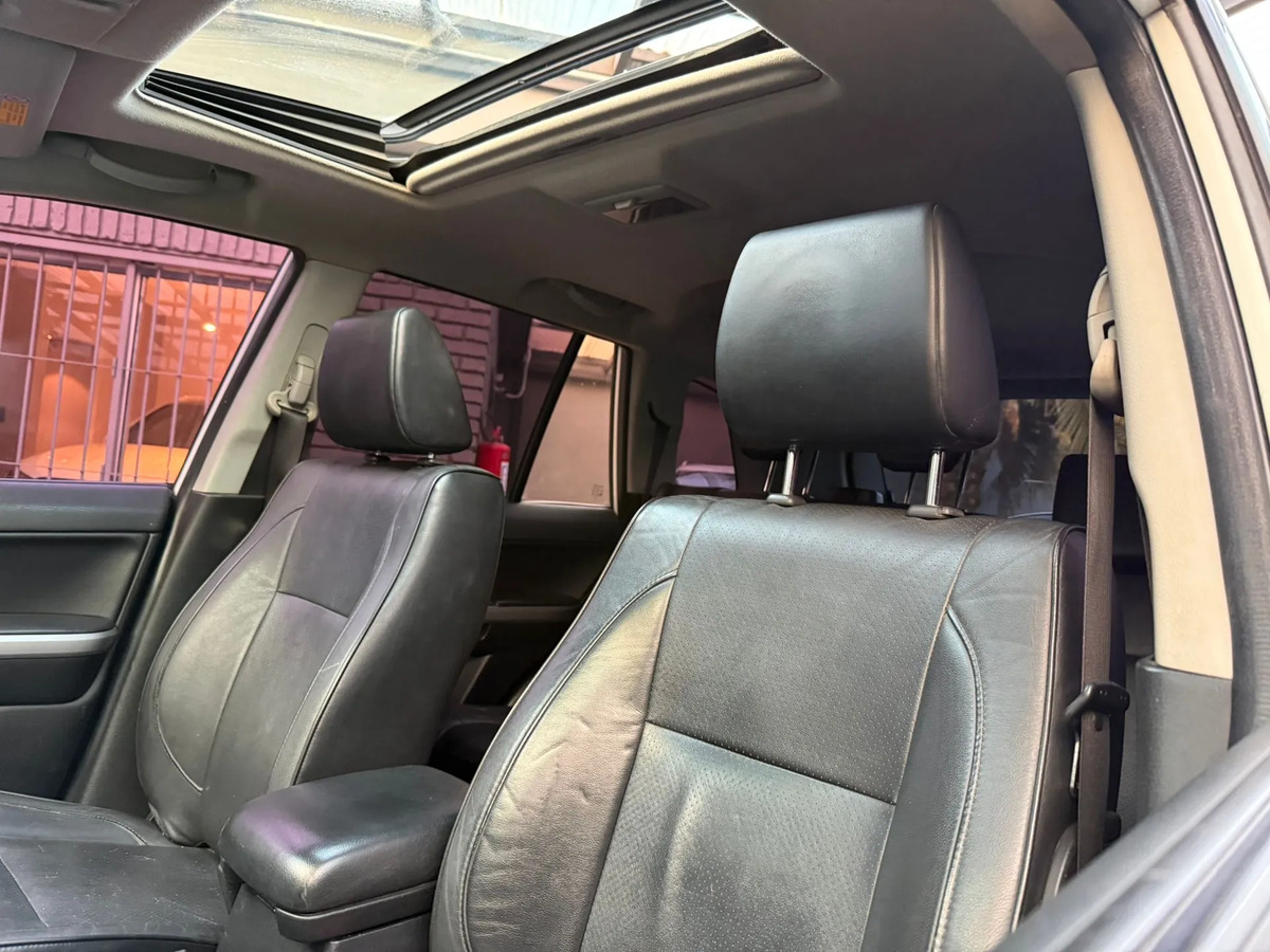 Suzuki Grand Vitara 2.4 4x4 C/techo Solar Y Butacas En Cuero - Imagen 16