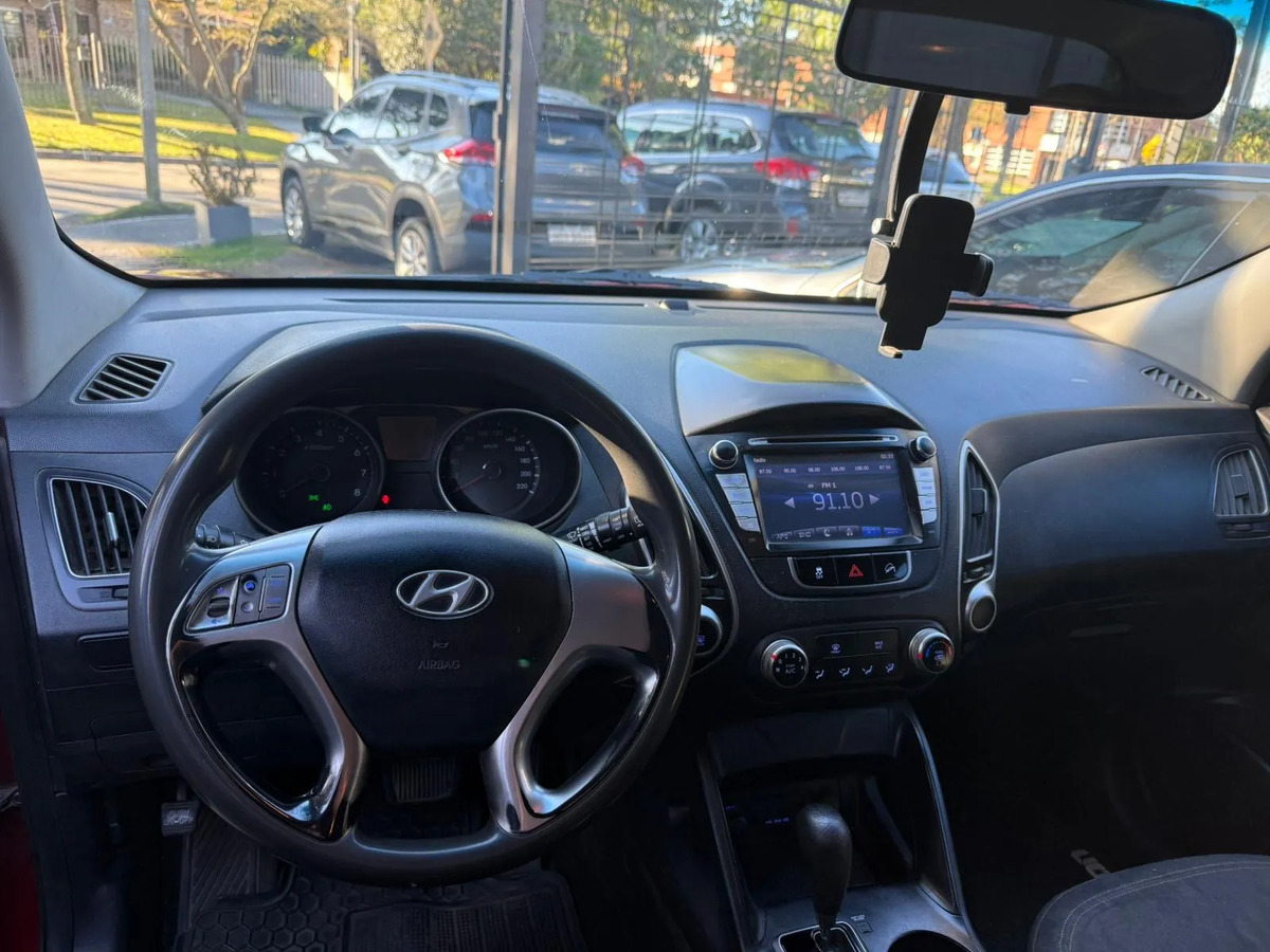 Hyundai Tucson 2.0 Gl 6at 2wd - Imagen 14